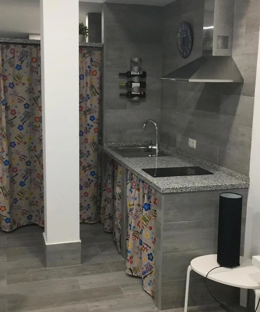 Apartamento B, A 3 Minutos De La Estacion Central De Bus Y Tren Málaga