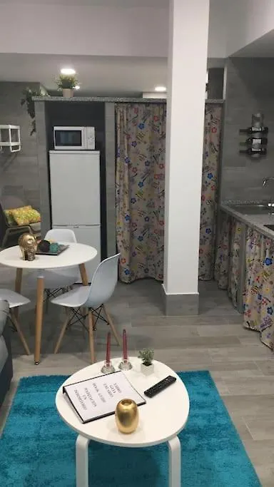Apartamento B, A 3 Minutos De La Estacion Central De Bus Y Tren Málaga Apartman